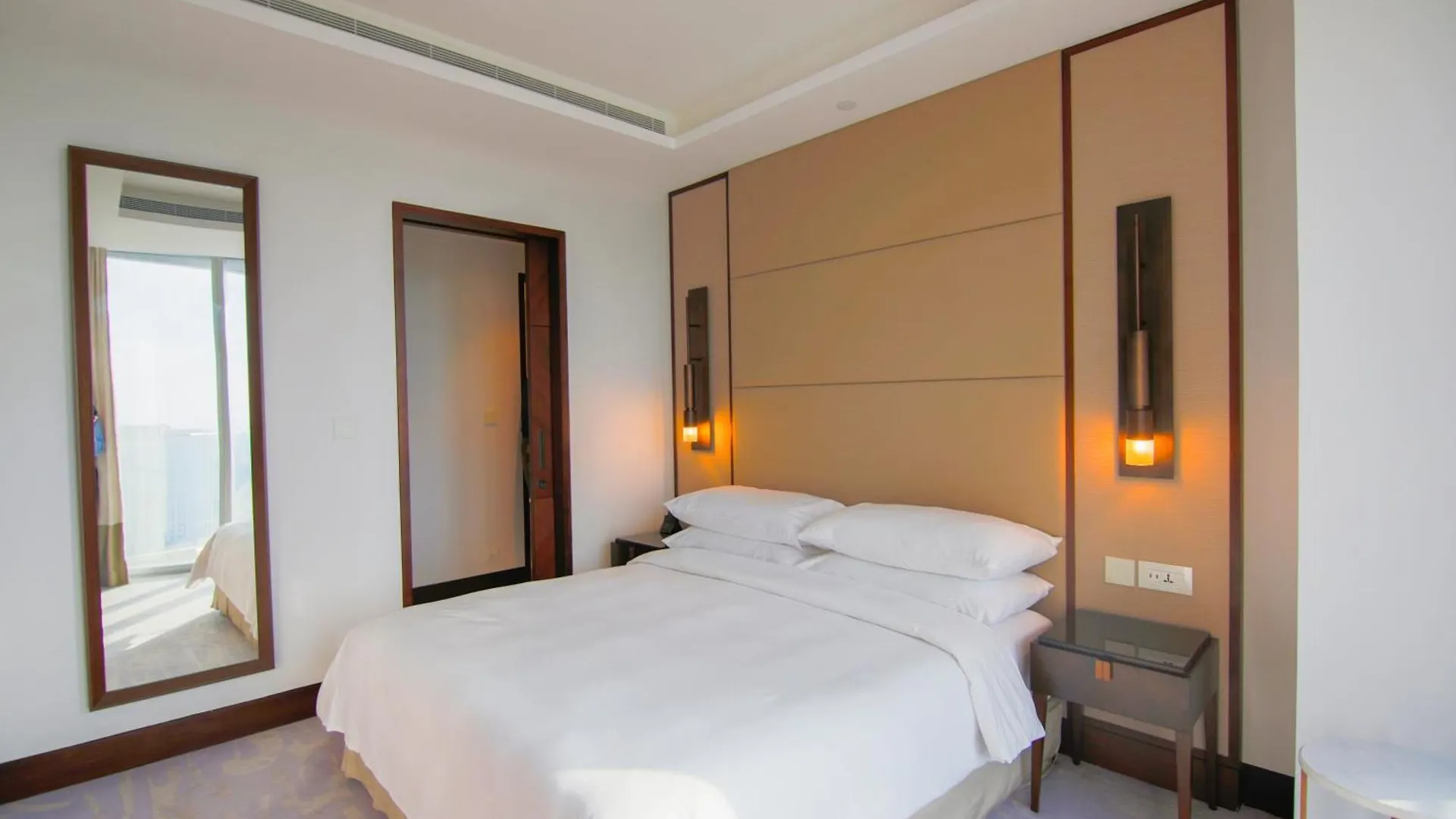 Easemytrip - Spacious Urban Oasis In Address Skyview Tower 2 Dubaï 0*,  Émirats arabes unis