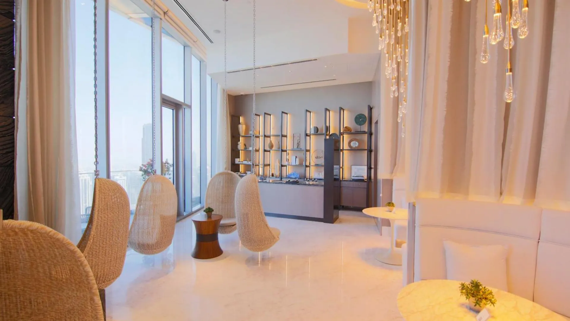 Easemytrip - Spacious Urban Oasis In Address Skyview Tower 2 Dubaï